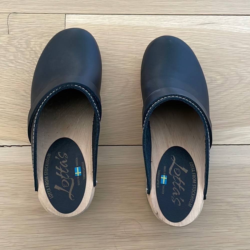 Lotta’s from a Stockholm Black clogs